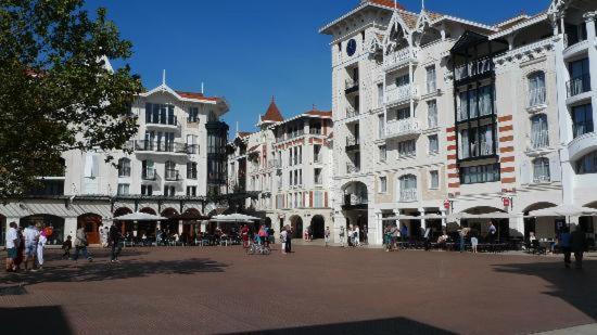 Apartment Appt 4-5 Pers Quartier Port De Plaisance - Avec Vue Sur La *